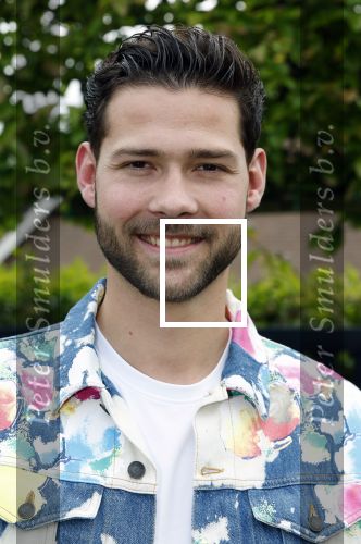 Fijnaart 31 mei  2024
BBQ bij fam Bauer in de tuin . Frans Bauer maakt samen met Lee Towers bekend dat hij dit jaar twee keer in Ahoy op graat treden. Aanwezig Frans Bauer Mariska Bauer Christiaan Bauer ( met vriendin Kim) Frans Bauer jr Jan Bauer en Lucas Bauer . Zanger Kafke
