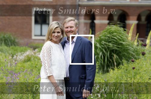Den Haag 7 juni 2024
Fotouurte met de koninklijke familie op Huis ten Bosch .
Aanwezig Koning Willem Alexander Koningin Maxima Prinses Amalia Prinses Alexia Prinses Ariane en hun hondje Rambo.