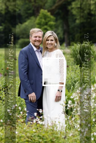Den Haag 7 juni 2024
Fotouurte met de koninklijke familie op Huis ten Bosch .
Aanwezig Koning Willem Alexander Koningin Maxima Prinses Amalia Prinses Alexia Prinses Ariane en hun hondje Rambo.