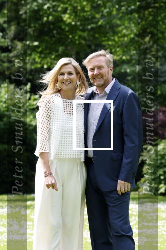 Den Haag 7 juni 2024
Fotouurte met de koninklijke familie op Huis ten Bosch .
Aanwezig Koning Willem Alexander Koningin Maxima Prinses Amalia Prinses Alexia Prinses Ariane en hun hondje Rambo.