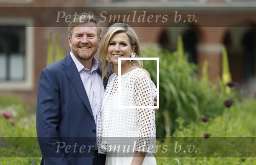 Den Haag 7 juni 2024
Fotouurte met de koninklijke familie op Huis ten Bosch .
Aanwezig Koning Willem Alexander Koningin Maxima Prinses Amalia Prinses Alexia Prinses Ariane en hun hondje Rambo.