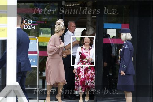 Amsterdam 29 mei 2024
Koningin Maxima bezoekt Codam College dat 5 jaar bestaat . Corinne Goddijn begeleidt haar . Ook prins Constantijn is aanwezig.