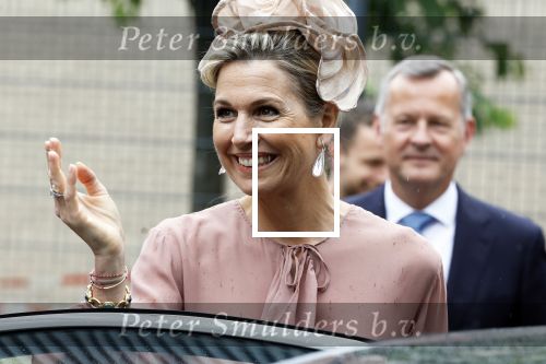 Amsterdam 29 mei 2024
Koningin Maxima bezoekt Codam College dat 5 jaar bestaat . Corinne Goddijn begeleidt haar . Ook prins Constantijn is aanwezig.