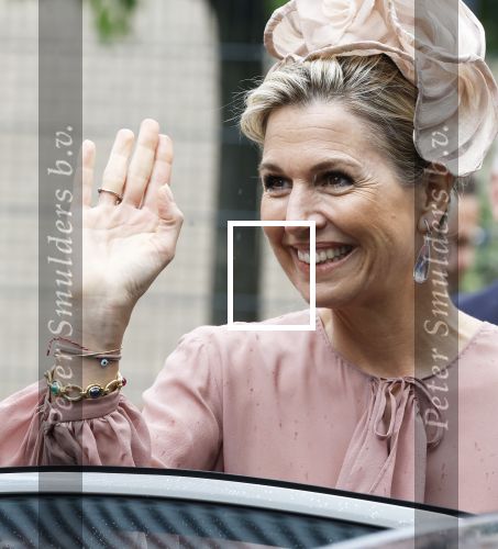 Amsterdam 29 mei 2024
Koningin Maxima bezoekt Codam College dat 5 jaar bestaat . Corinne Goddijn begeleidt haar . Ook prins Constantijn is aanwezig.
