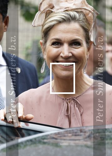Amsterdam 29 mei 2024
Koningin Maxima bezoekt Codam College dat 5 jaar bestaat . Corinne Goddijn begeleidt haar . Ook prins Constantijn is aanwezig.