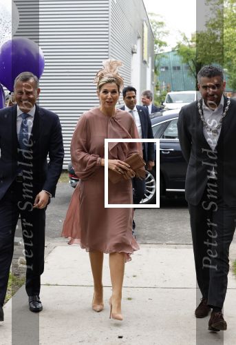 Amsterdam 29 mei 2024
Koningin Maxima bezoekt Codam College dat 5 jaar bestaat . Corinne Goddijn begeleidt haar . Ook prins Constantijn is aanwezig.