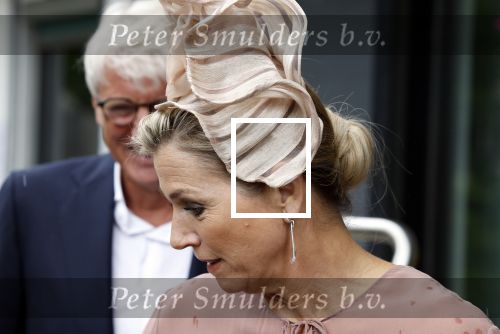 Amsterdam 29 mei 2024
Koningin Maxima bezoekt Codam College dat 5 jaar bestaat . Corinne Goddijn begeleidt haar . Ook prins Constantijn is aanwezig.