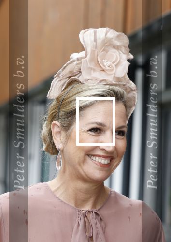 Amsterdam 29 mei 2024
Koningin Maxima bezoekt Codam College dat 5 jaar bestaat . Corinne Goddijn begeleidt haar . Ook prins Constantijn is aanwezig.