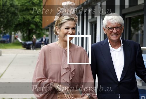 Amsterdam 29 mei 2024
Koningin Maxima bezoekt Codam College dat 5 jaar bestaat . Corinne Goddijn begeleidt haar . Ook prins Constantijn is aanwezig.