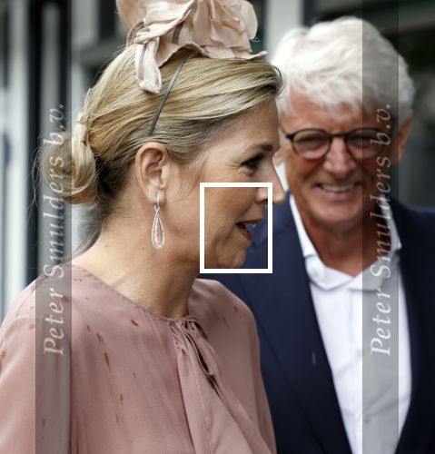 Amsterdam 29 mei 2024
Koningin Maxima bezoekt Codam College dat 5 jaar bestaat . Corinne Goddijn begeleidt haar . Ook prins Constantijn is aanwezig.