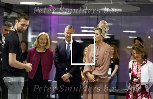 Amsterdam 29 mei 2024
Koningin Maxima bezoekt Codam College dat 5 jaar bestaat . Corinne Goddijn begeleidt haar . Ook prins Constantijn is aanwezig.