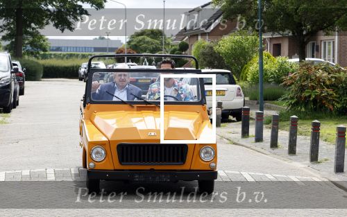 Fijnaart 31 mei 2024
BBQ bij fam Bauer in de tuin . Frans Bauer maakt samen met Lee Towers bekend dat hij dit jaar twee keer in Ahoy op graat treden. Aanwezig Frans Bauer Mariska Bauer Christiaan Bauer ( met vriendin Kim) Frans Bauer jr Jan Bauer en Lucas Bauer . Lee Towers en zanger Kafke