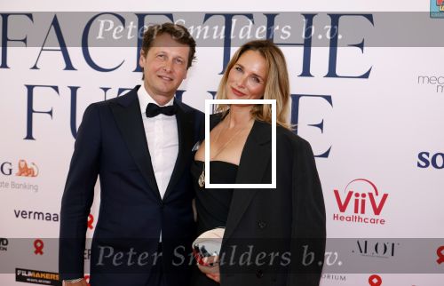 Amsterdam 8 juni 2024
Het Amsterdam diner in AFAS live . Vele Bekende mensen en zakenmensen kwamen naar het gala waar geld opgehaald wordt voor het aids fonds. Lieke v Lexmond kwam met haar man Bas v Veggel
