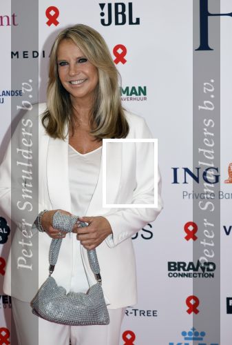 Amsterdam 8 juni 2024
Het Amsterdam diner in AFAS live . Vele Bekende mensen en zakenmensen kwamen naar het gala waar geld opgehaald wordt voor het aids fonds.  Linda de Mol met Iebele van der Meulen. en Roel Veltmeijer