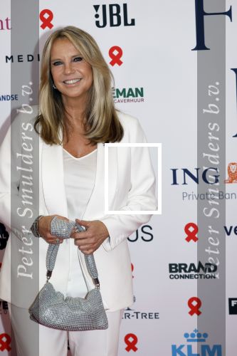 Amsterdam 8 juni 2024
Het Amsterdam diner in AFAS live . Vele Bekende mensen en zakenmensen kwamen naar het gala waar geld opgehaald wordt voor het aids fonds.  Linda de Mol met Iebele van der Meulen. en Roel Veltmeijer