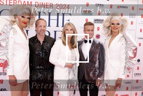 Amsterdam 8 juni 2024
Het Amsterdam diner in AFAS live . Vele Bekende mensen en zakenmensen kwamen naar het gala waar geld opgehaald wordt voor het aids fonds.  
Linda de Mol met Iebele v d Meulen en Roel Veltmeijer