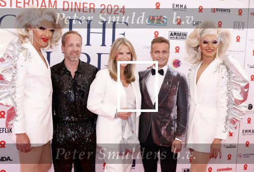 Amsterdam 8 juni 2024
Het Amsterdam diner in AFAS live . Vele Bekende mensen en zakenmensen kwamen naar het gala waar geld opgehaald wordt voor het aids fonds.  
Linda de Mol met Iebele v d Meulen en Roel Veltmeijer