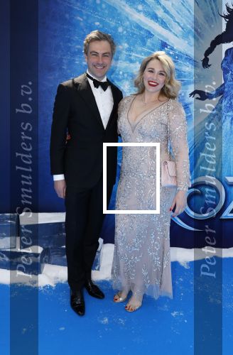 Scheveningen 9 juni 2024
Premiere Frozen in het Afas circustheater. Lisa Loeb met partner
