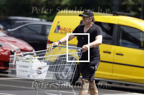 Alkmaar 26 juni 2024
Marco Borsato doe boodschappen bij de sligro in Alkmaar