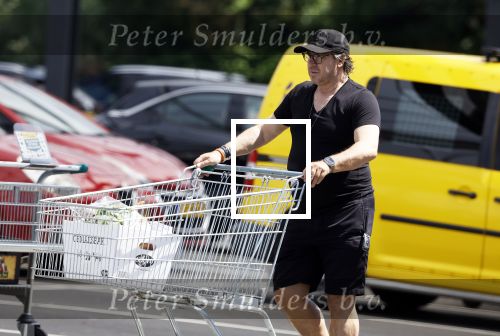 Alkmaar 26 juni 2024
Marco Borsato doe boodschappen bij de sligro in Alkmaar