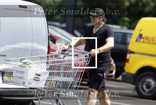 Alkmaar 26 juni 2024
Marco Borsato doe boodschappen bij de sligro in Alkmaar