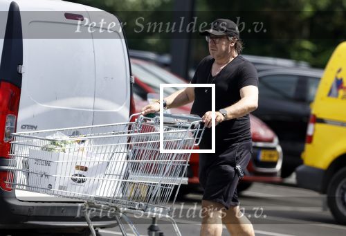 Alkmaar 26 juni 2024
Marco Borsato doe boodschappen bij de sligro in Alkmaar