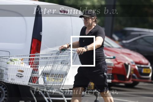 Alkmaar 26 juni 2024
Marco Borsato doe boodschappen bij de sligro in Alkmaar
