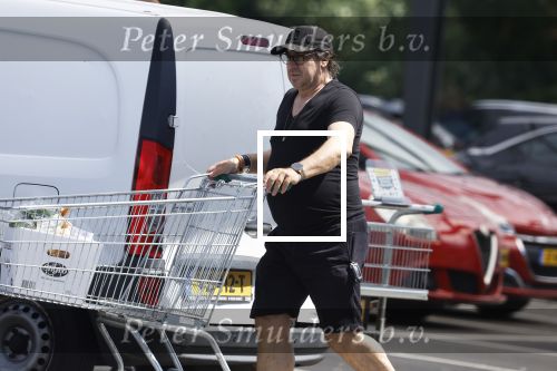 Alkmaar 26 juni 2024
Marco Borsato doe boodschappen bij de sligro in Alkmaar