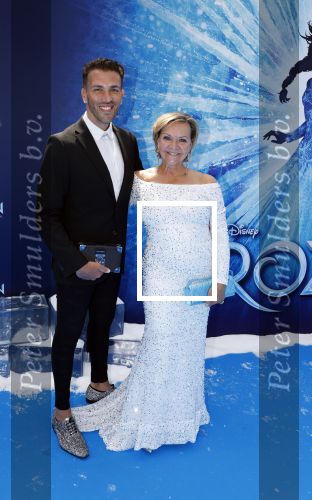 Scheveningen 9 juni 2024
Premiere Frozen in het Afas Circustheater. Mariska v Kolck kwam met een kennis