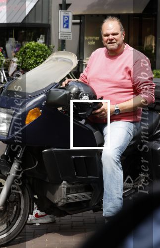 Amsterdam 20 juni 2024
Menno Kohler op zijn motor . Menno is ruim 40 kg afgevallen .
