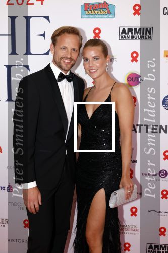 Amsterdam 8 juni 2024
Het Amsterdam diner in AFAS live . Vele Bekende mensen en zakenmensen kwamen naar het gala waar geld opgehaald wordt voor het aids fonds. Michel Mulder met partner