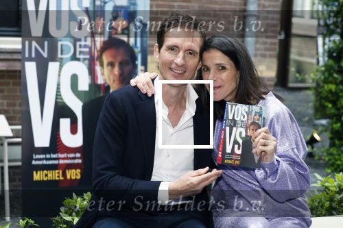 Amsterdam 27 mei 2024
Boekpresentatie Michiel Vos ook zijn vrouw Alexandra Pelosi is aanwezig in het College Hotel.