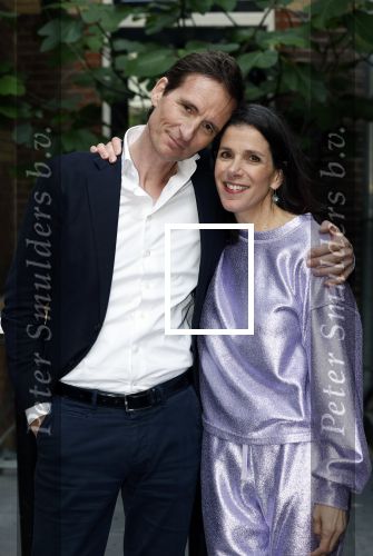 Amsterdam 27 mei 2024
Boekpresentatie Michiel Vos ook zijn vrouw Alexandra Pelosi is aanwezig in het College Hotel.