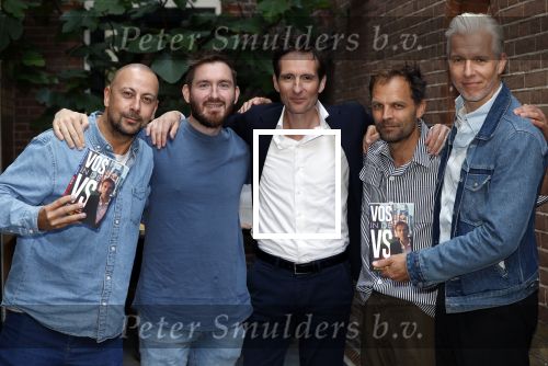 Amsterdam 27 mei 2024
Boekpresentatie Michiel Vos  in het College Hotel.  Michiel Vos met Paul Barewijk Kevin Groeneweg Daan Nieber en Arno Kantelberg