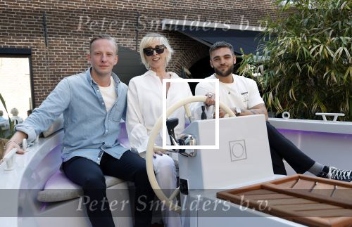 Naarden 19 juni 2024
Presentatie stormer sloep ism Monique des Bouvrie bij het Arsenaal. Bob Wisse en Jan des Bouvrie jr  zijn al hun hele leven vrienden .