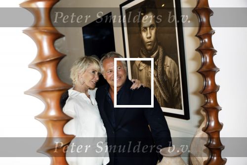 Naarden 19 juni 2024
Presentatie stormer sloep ism Monique des Bouvrie bij het Arsenaal. Bob Wisse en Jan des Bouvrie jr  zijn al hun hele leven vrienden . Monique des Bouvrie met partner Otto Klein