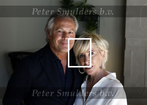 Naarden 19 juni 2024
Presentatie stormer sloep ism Monique des Bouvrie bij het Arsenaal. Bob Wisse en Jan des Bouvrie jr  zijn al hun hele leven vrienden . Monique des Bouvrie met partner Otto Klein