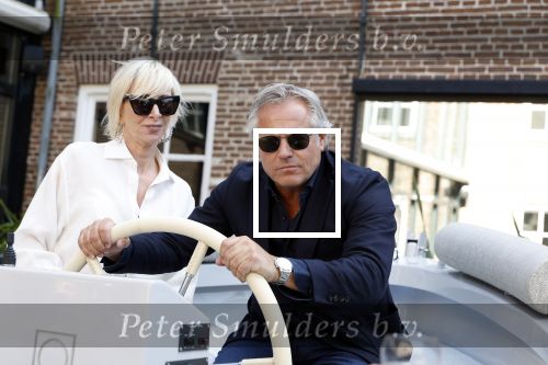 Naarden 19 juni 2024
Presentatie stormer sloep ism Monique des Bouvrie bij het Arsenaal. Bob Wisse en Jan des Bouvrie jr  zijn al hun hele leven vrienden . Monique des Bouvrie met partner Otto Klein