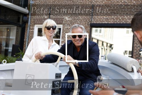 Naarden 19 juni 2024
Presentatie stormer sloep ism Monique des Bouvrie bij het Arsenaal. Bob Wisse en Jan des Bouvrie jr  zijn al hun hele leven vrienden . Monique des Bouvrie met partner Otto Klein