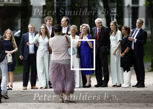 Den Haag 31 mei 2024
Nada v Nie en haar man Frank Bakker bij een trouwerij / bruiloft in Den Haag .