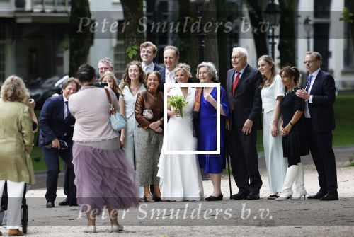 Den Haag 31 mei 2024
Nada v Nie en haar man Frank Bakker bij een trouwerij / bruiloft in Den Haag .