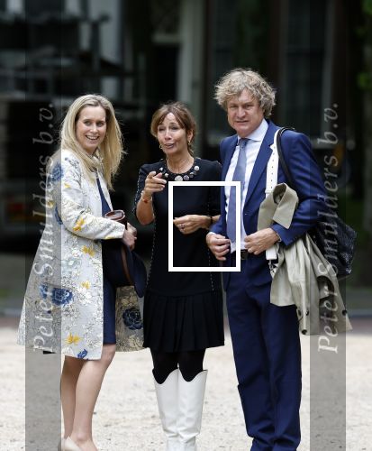 Den Haag 31 mei 2024
Nada v Nie en haar man Frank Bakker bij een trouwerij / bruiloft in Den Haag .