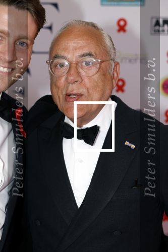 Amsterdam 8 juni 2024
Het Amsterdam diner in AFAS live . Vele Bekende mensen en zakenmensen kwamen naar het gala waar geld opgehaald wordt voor het aids fonds. Oscar Hammerstein met een kennis
