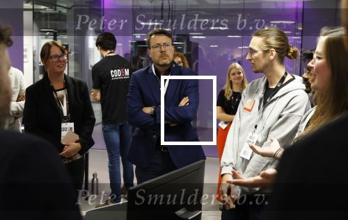 Amsterdam 29 mei 2024
Koningin Maxima bezoekt Codam College dat 5 jaar bestaat . Corinne Goddijn begeleidt haar . Ook prins Constantijn is aanwezig.
