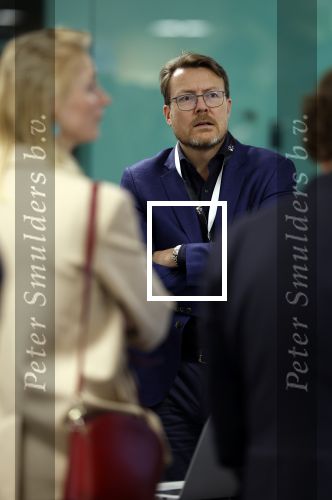 Amsterdam 29 mei 2024
Koningin Maxima bezoekt Codam College dat 5 jaar bestaat . Corinne Goddijn begeleidt haar . Ook prins Constantijn is aanwezig.