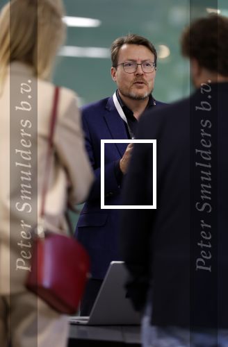 Amsterdam 29 mei 2024
Koningin Maxima bezoekt Codam College dat 5 jaar bestaat . Corinne Goddijn begeleidt haar . Ook prins Constantijn is aanwezig.