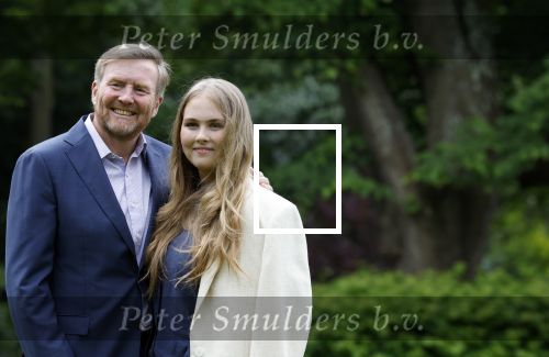 Den Haag 7 juni 2024
Fotouurte met de koninklijke familie op Huis ten Bosch .
Aanwezig Koning Willem Alexander Koningin Maxima Prinses Amalia Prinses Alexia Prinses Ariane en hun hondje Rambo.