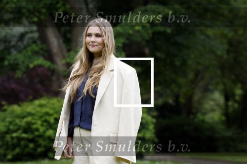 Den Haag 7 juni 2024
Fotouurte met de koninklijke familie op Huis ten Bosch .
Aanwezig Koning Willem Alexander Koningin Maxima Prinses Amalia Prinses Alexia Prinses Ariane en hun hondje Rambo.