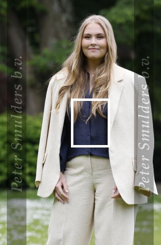 Den Haag 7 juni 2024
Fotouurte met de koninklijke familie op Huis ten Bosch .
Aanwezig Koning Willem Alexander Koningin Maxima Prinses Amalia Prinses Alexia Prinses Ariane en hun hondje Rambo.