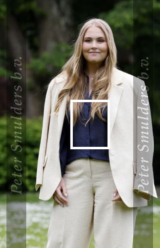 Den Haag 7 juni 2024
Fotouurte met de koninklijke familie op Huis ten Bosch .
Aanwezig Koning Willem Alexander Koningin Maxima Prinses Amalia Prinses Alexia Prinses Ariane en hun hondje Rambo.